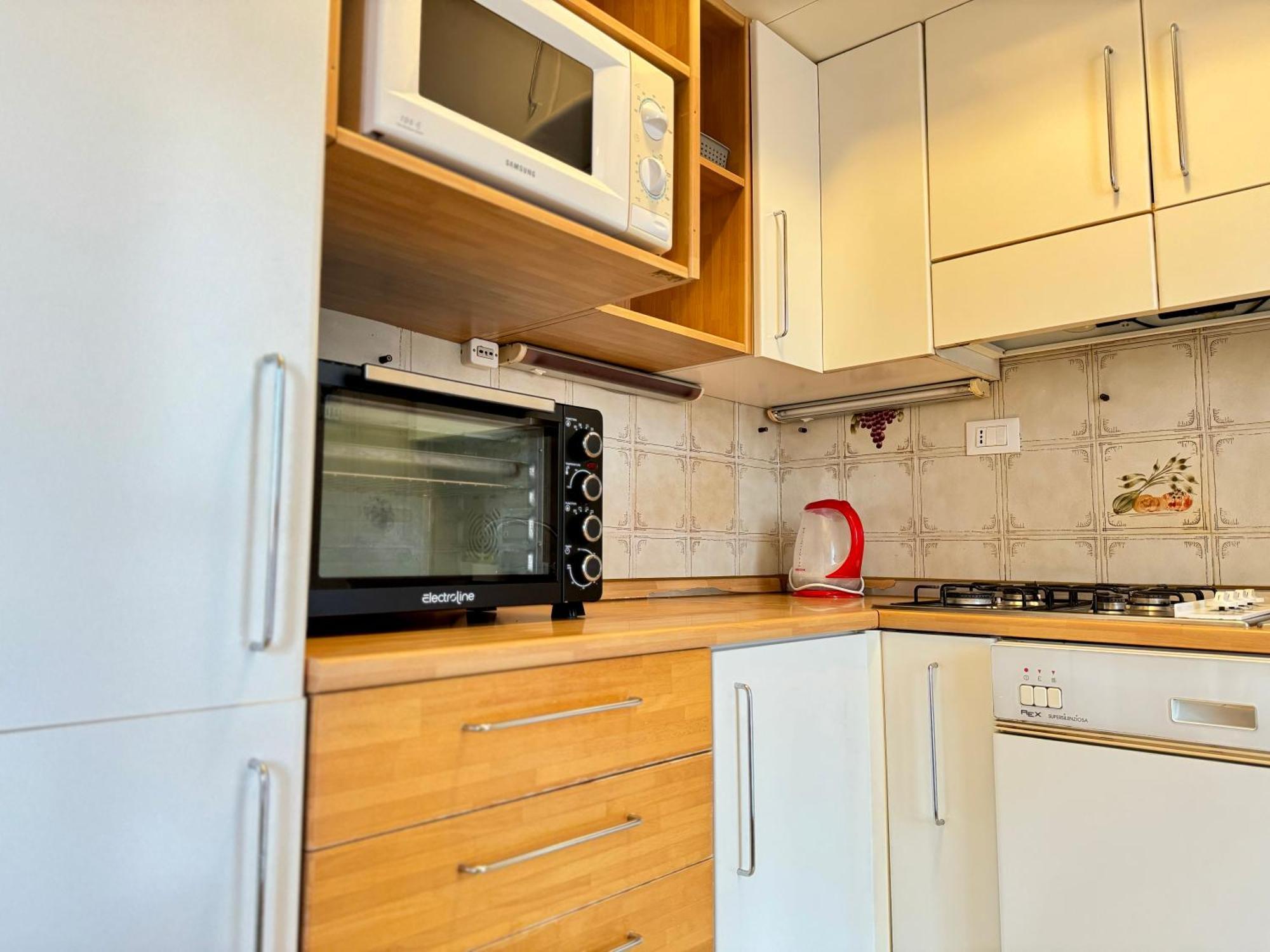 82, Attico Leonardo Appartement Lido Adriano Buitenkant foto