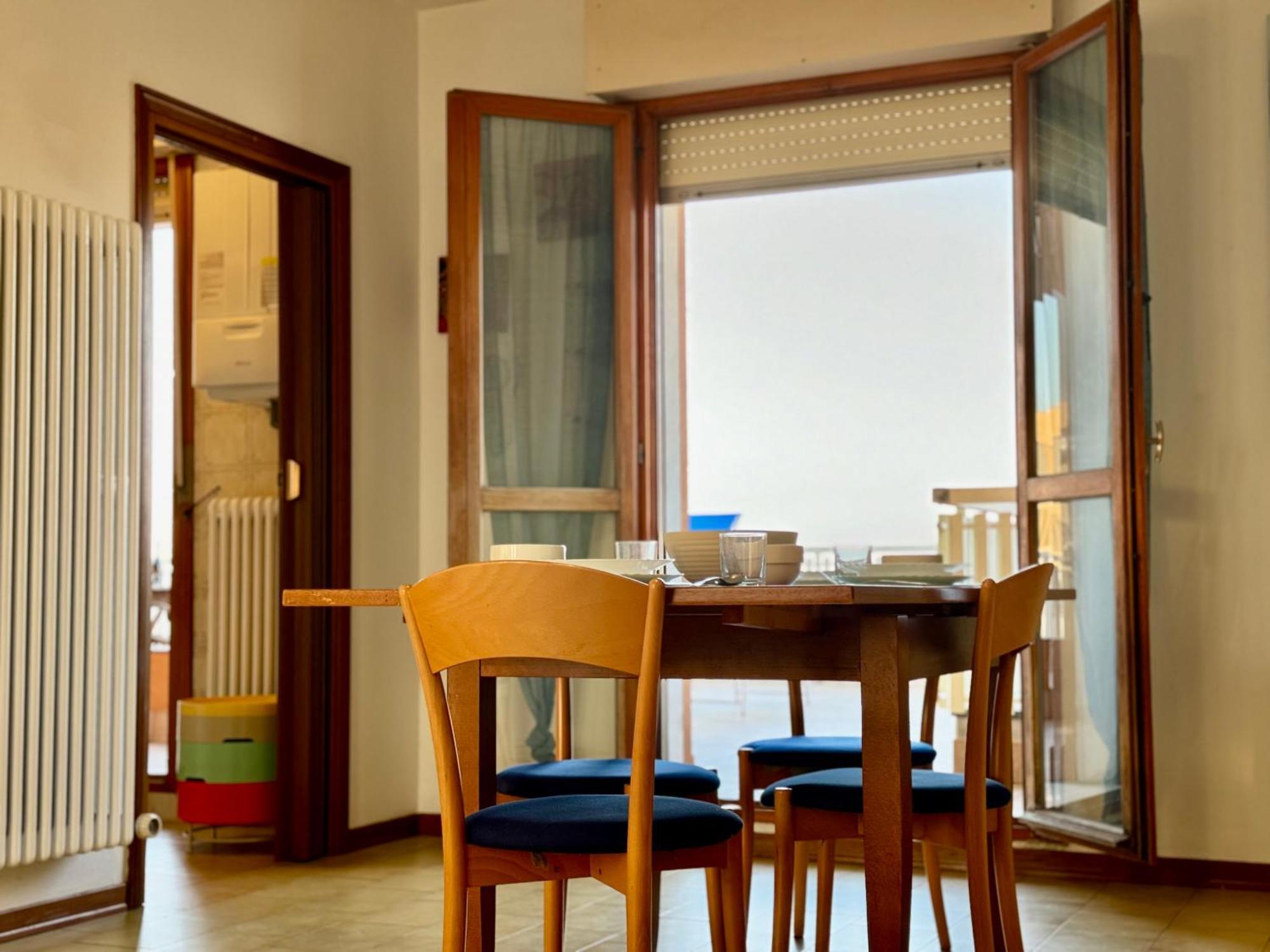 82, Attico Leonardo Appartement Lido Adriano Buitenkant foto